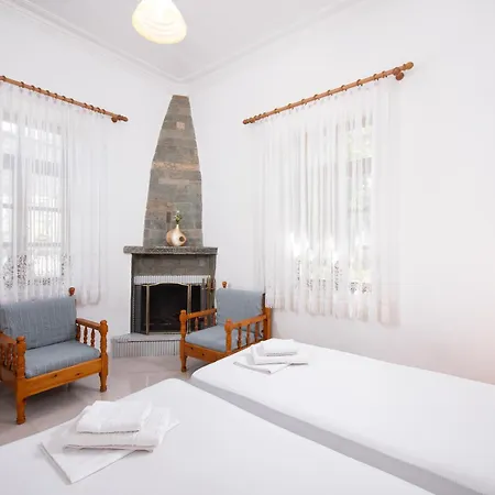 Michael&marika's Traditional House Apartment