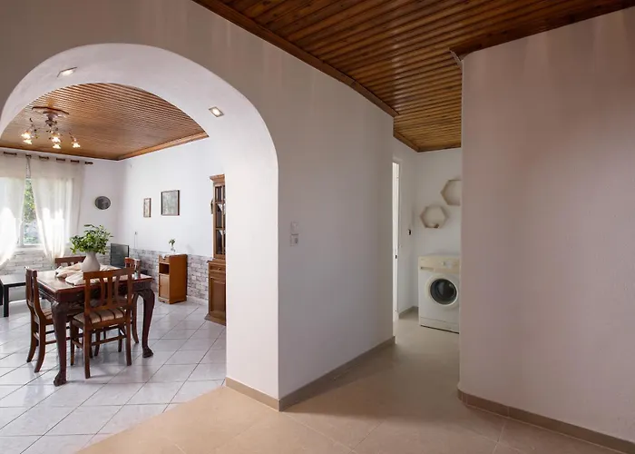 Michael&marika's Traditional House Διαμέρισμα *